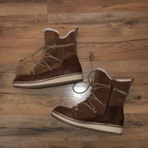 NWOT White Mountain Winter Boots